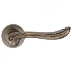 Ручка межкомнатная ARCHIE GENESIS ACANTO BL.SILVER 20G Acanto Line