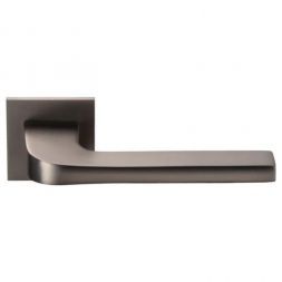Ручка межкомнатная ARCHIE VERGE Bend ASH SILVER Bend Line